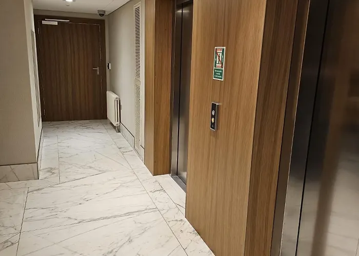 Chmielna Z Widokiem Na Rzeke * גדנסק